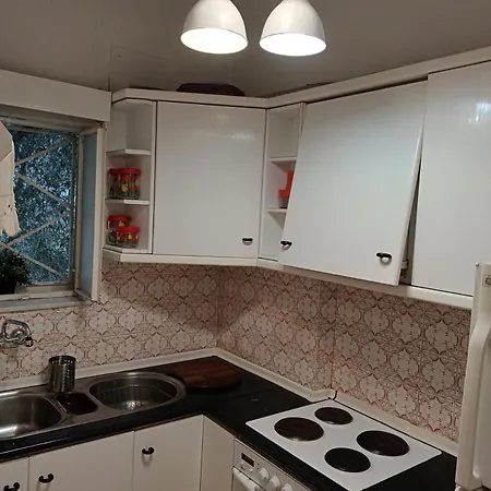 Four Reasons Apts Камена-Вурла