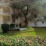 Melistia In Διαμέρισμα *